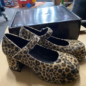 Y2K style Dolls Kill DeLiA*s Mary Jane heels size 7